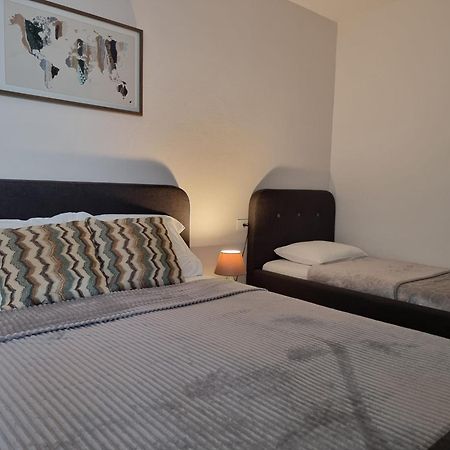 Apartments Vranes Tivat Luaran gambar