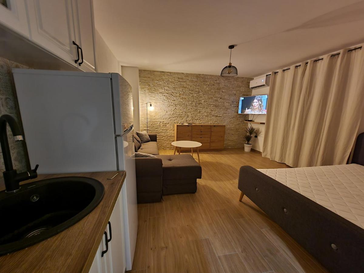 Apartments Vranes Tivat Luaran gambar