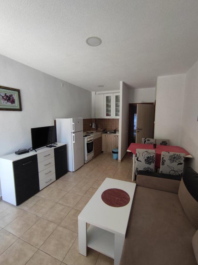 Apartments Vranes Tivat Luaran gambar