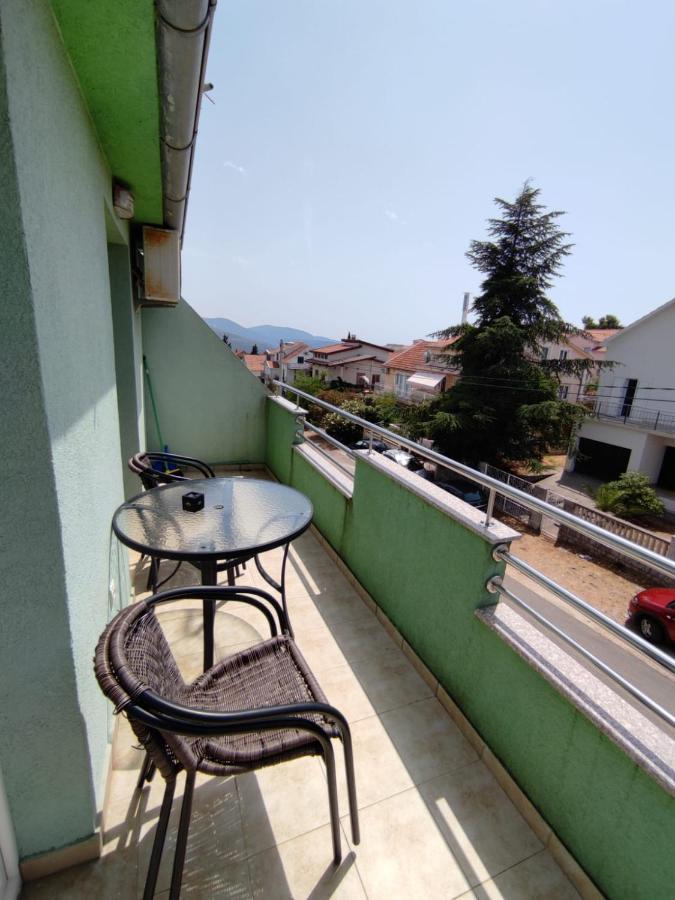 Apartments Vranes Tivat Luaran gambar