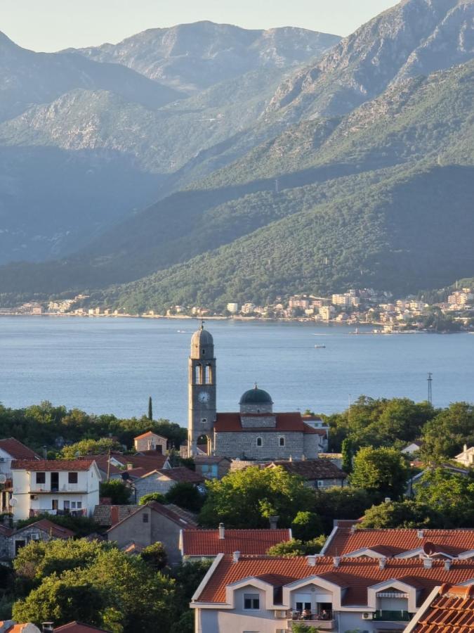 Apartments Vranes Tivat Luaran gambar