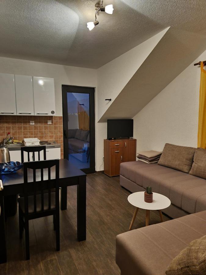 Apartments Vranes Tivat Luaran gambar