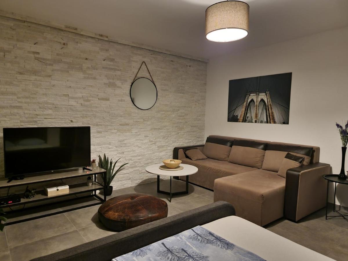 Apartments Vranes Tivat Luaran gambar