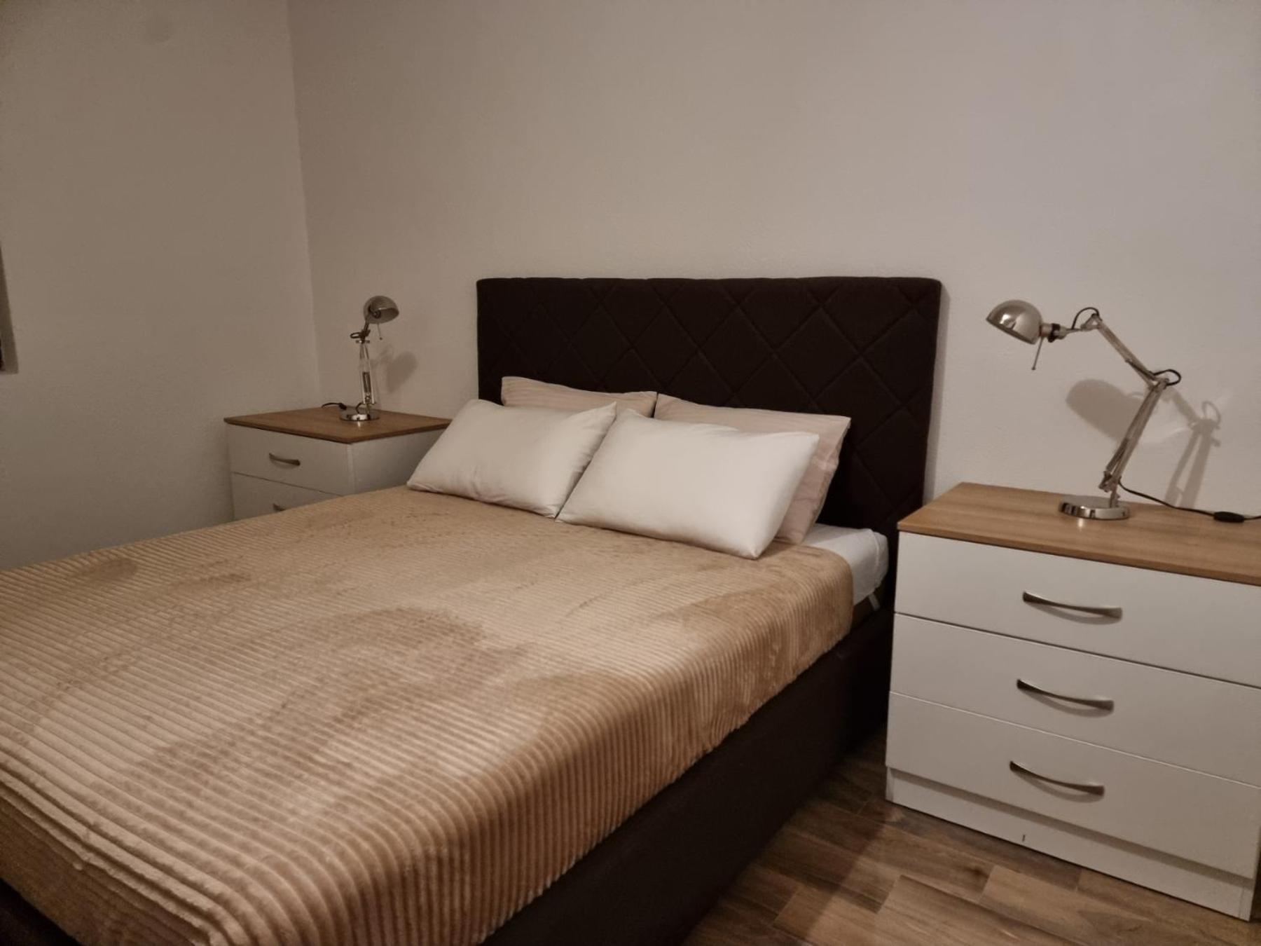 Apartments Vranes Tivat Luaran gambar