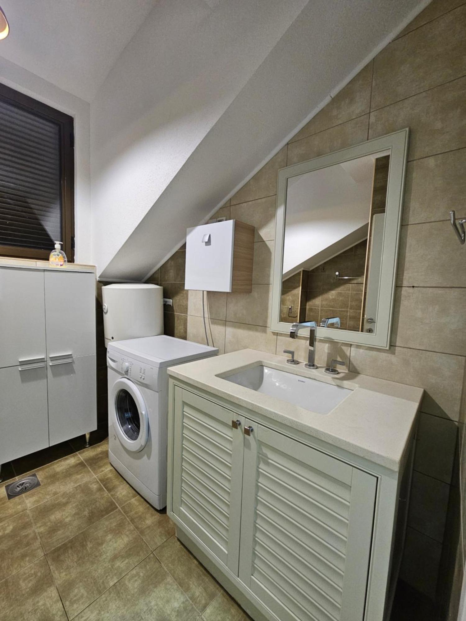 Apartments Vranes Tivat Luaran gambar