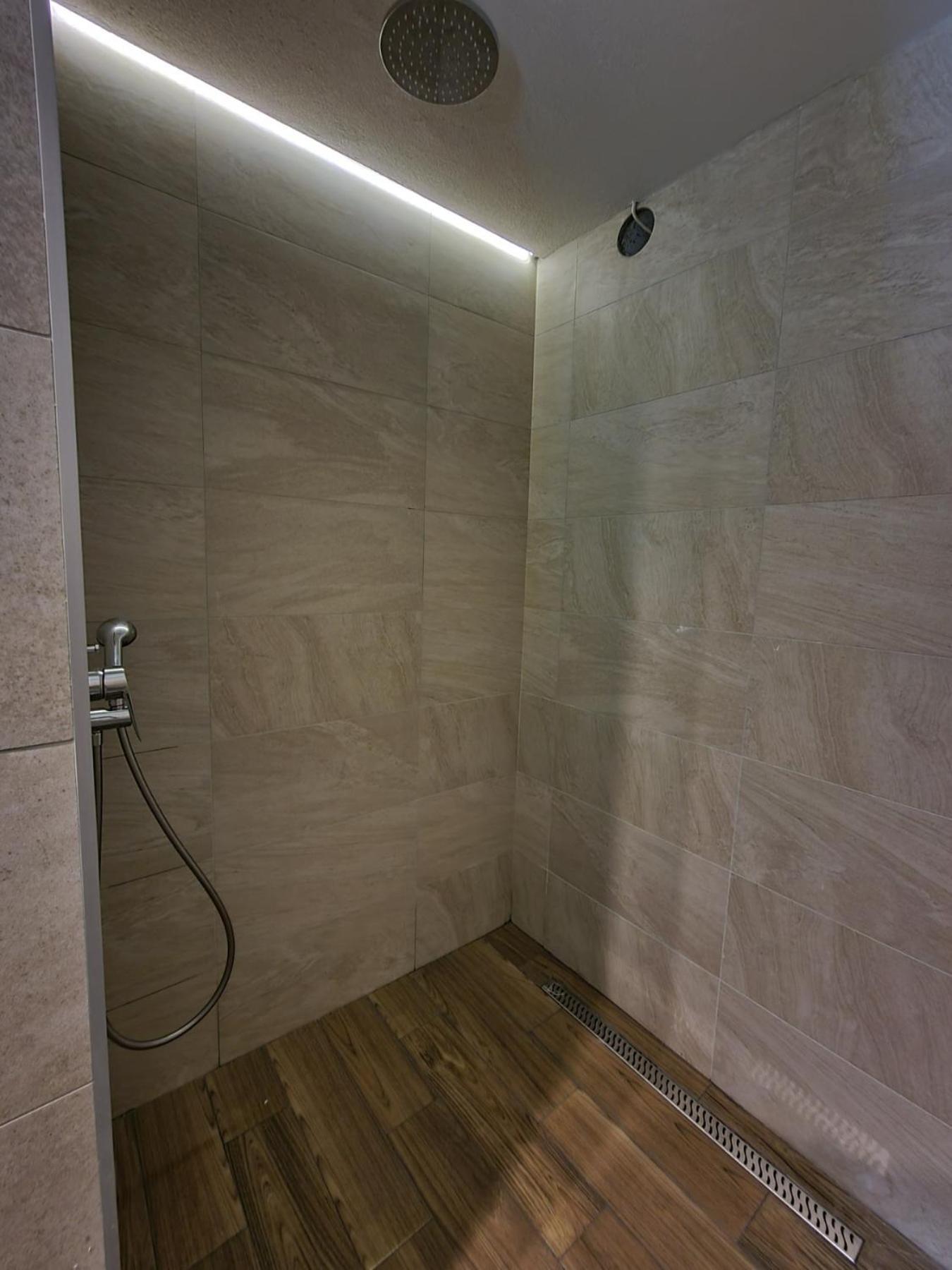 Apartments Vranes Tivat Luaran gambar