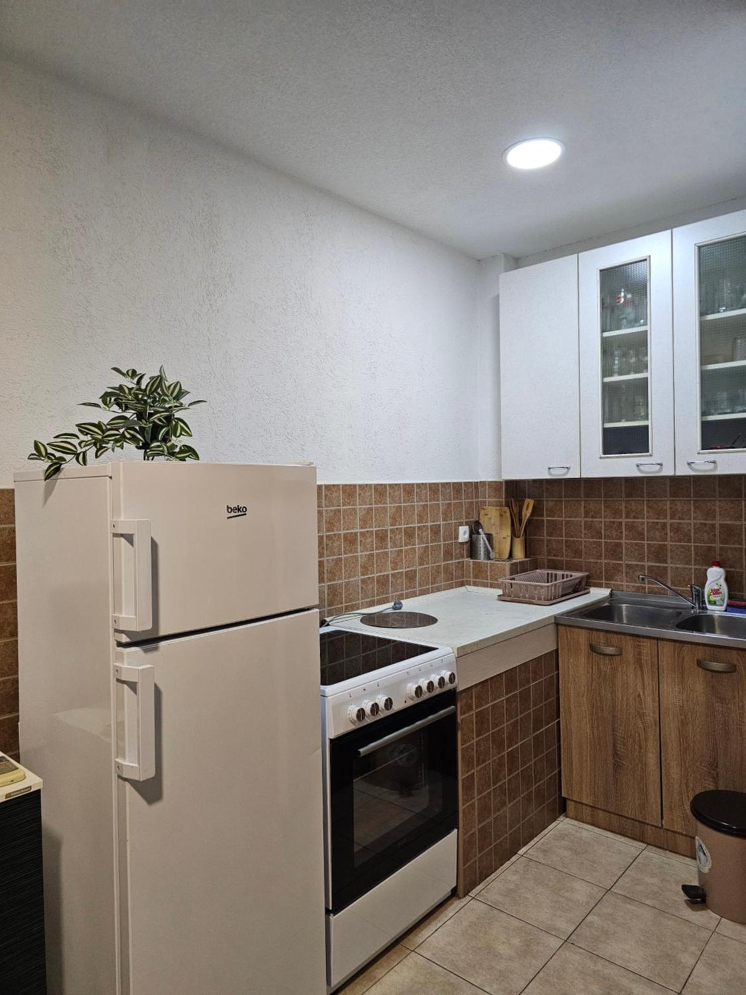 Apartments Vranes Tivat Luaran gambar